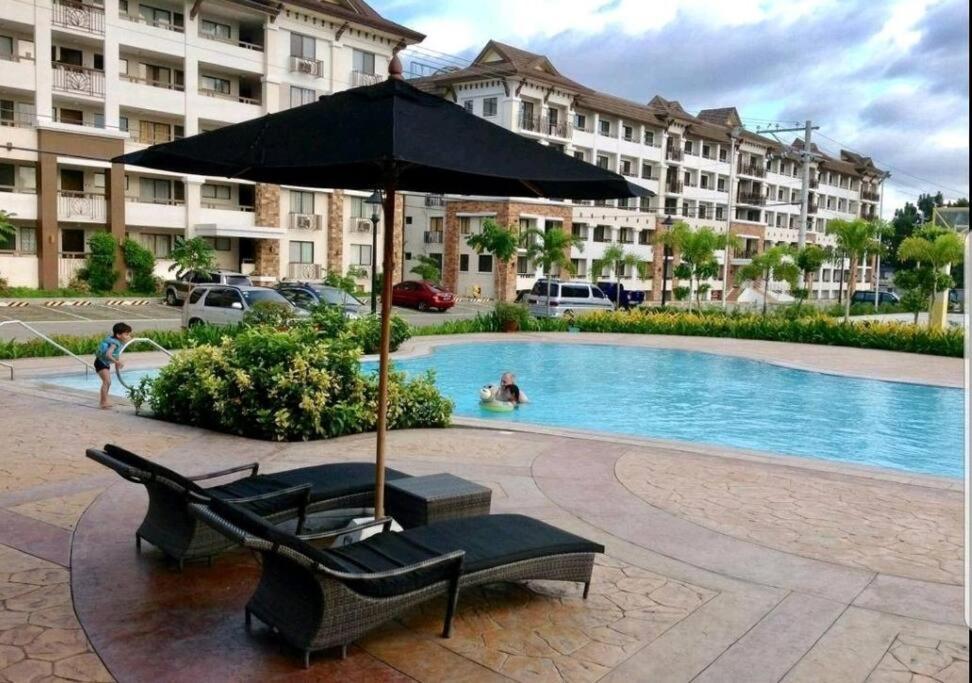 One Oasis 2Br Apartment With Pool Access Beside Sm Mall Davao Exterior photo