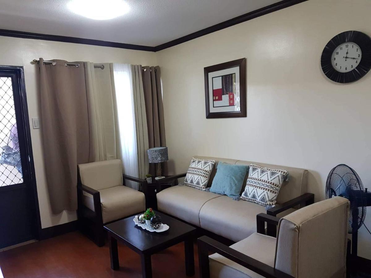 One Oasis 2Br Apartment With Pool Access Beside Sm Mall Davao Exterior photo